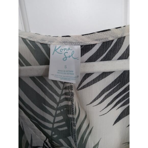 $Women's palm leaf swim/beach cover. Hawaii. Vacay. Sheer. Flowy Romantic - Picture 3 of 6